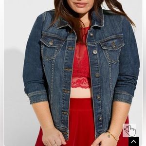 Torrid denim trucker jacket. Like new.